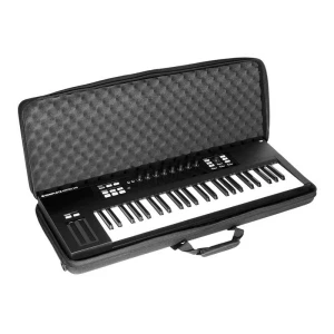 UDG U8306