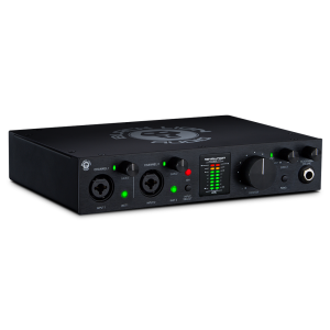 BLACK LION Audio Revolution 2x2